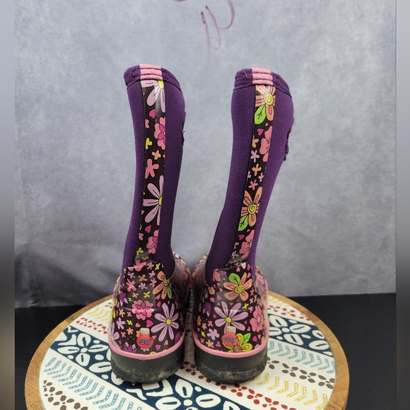 Bogs Boots Size 5 Daisy Love Purple Floral - Picture 4 of 10